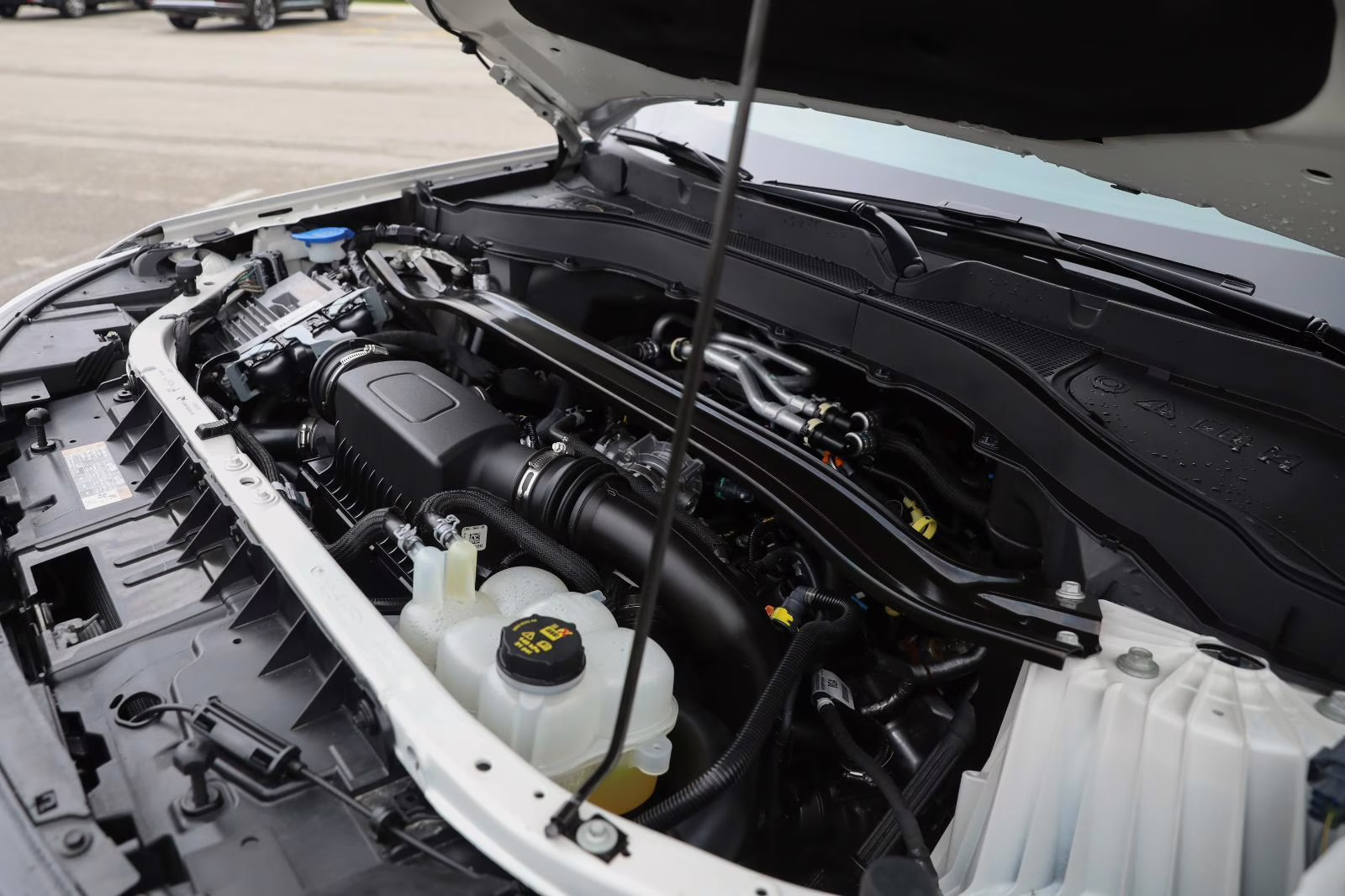 2023 Star White Metallic Tri-Coat Ford Explorer ST 4X4 SUV