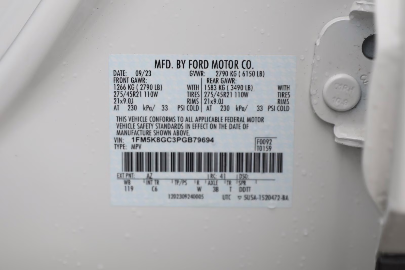 2023 Star White Metallic Tri-Coat Ford Explorer ST 4X4 SUV