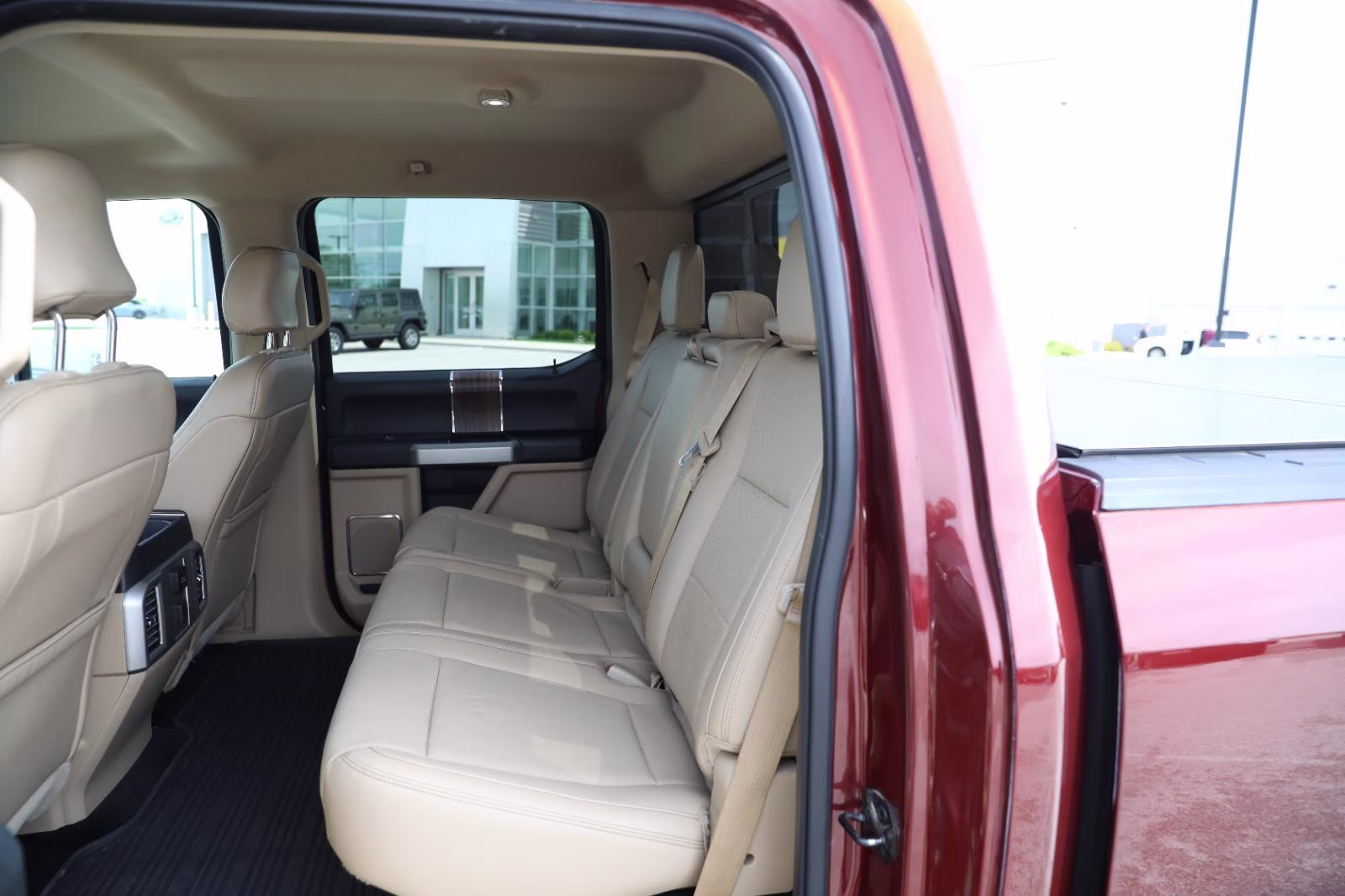 2016 Bronze Fire/Caribou Metallic Ford F-150 Lariat 4X4 Truck