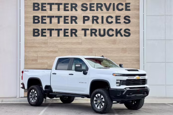 2024 Summit White Chevrolet Silverado 2500HD Custom 4X4 Truck