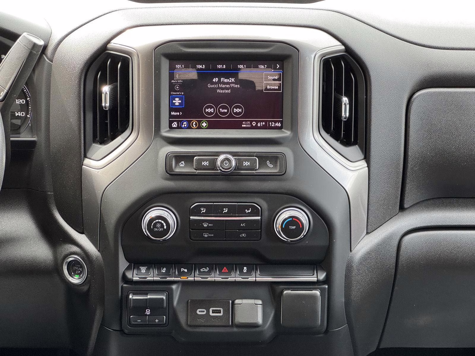 2024 Summit White Chevrolet Silverado 2500HD Custom 4X4 Truck