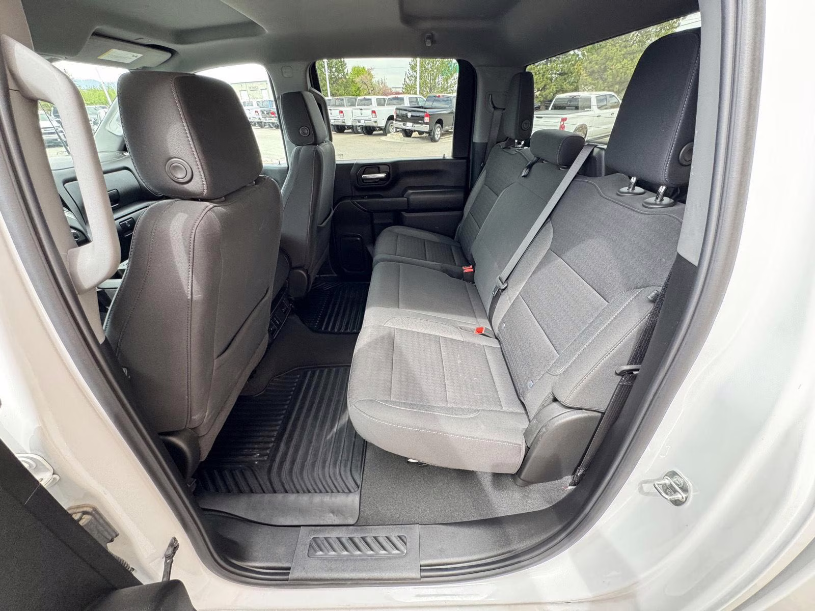 2024 Summit White Chevrolet Silverado 2500HD Custom 4X4 Truck