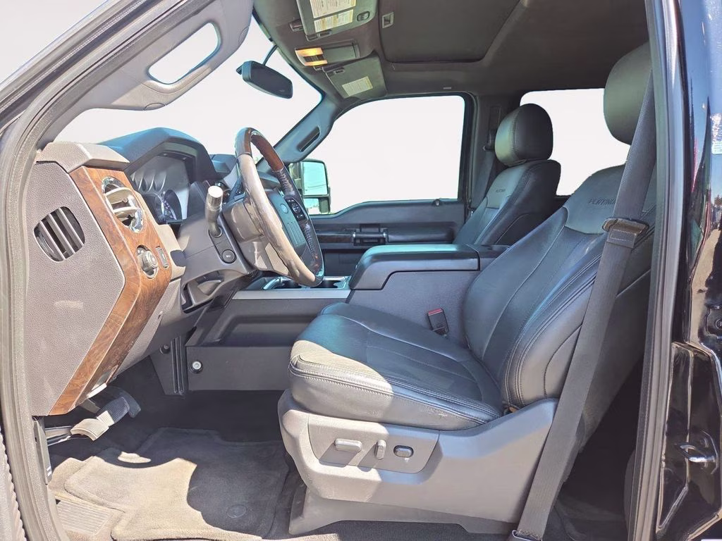 2016 Shadow Black Ford Super Duty F-350 DRW Platinum 4X4 Truck