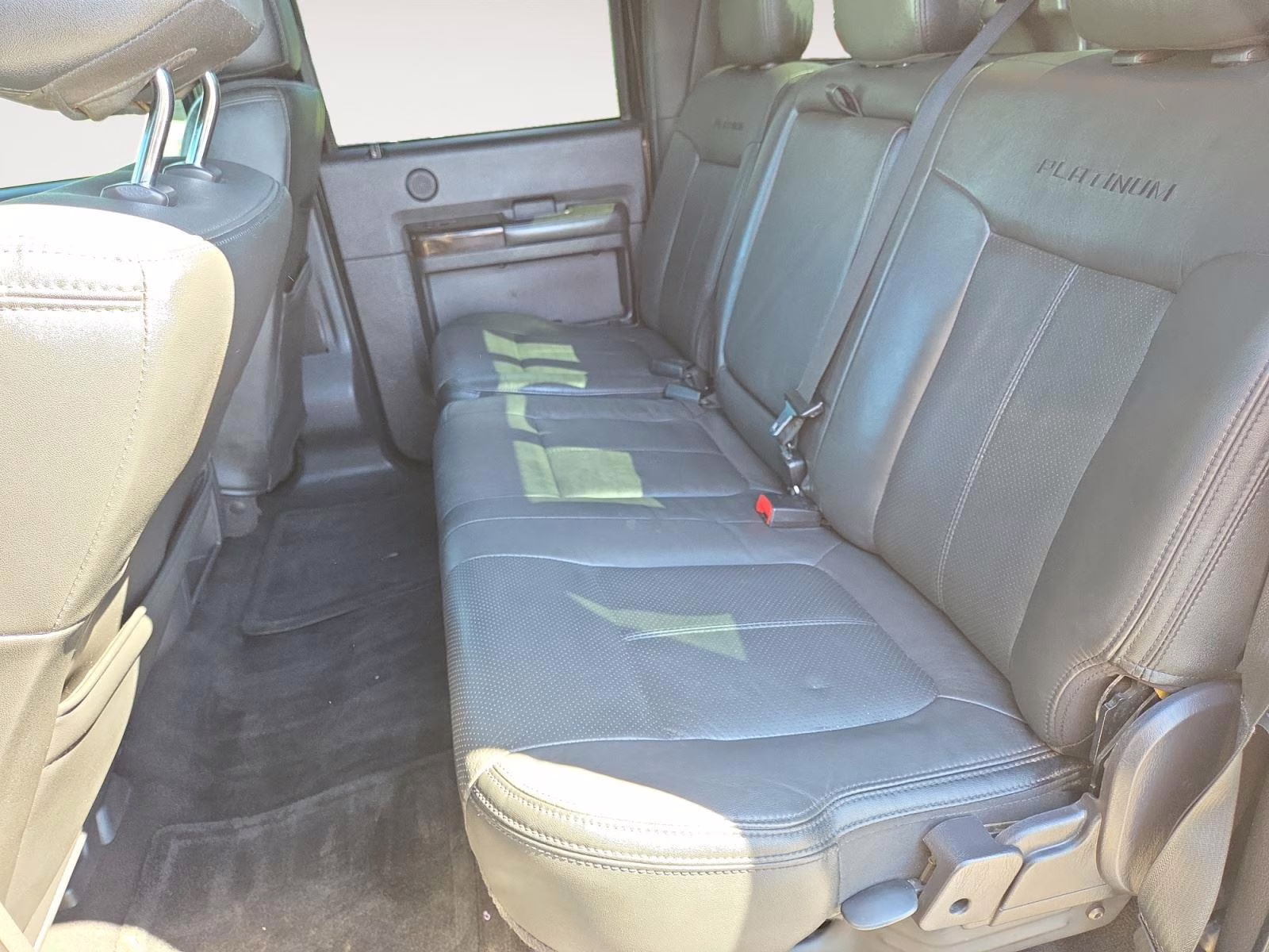 2016 Shadow Black Ford Super Duty F-350 DRW Platinum 4X4 Truck