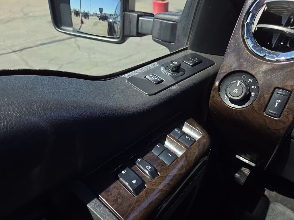 2016 Shadow Black Ford Super Duty F-350 DRW Platinum 4X4 Truck
