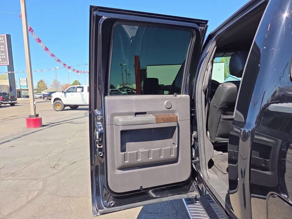 2016 Shadow Black Ford Super Duty F-350 DRW Platinum 4X4 Truck