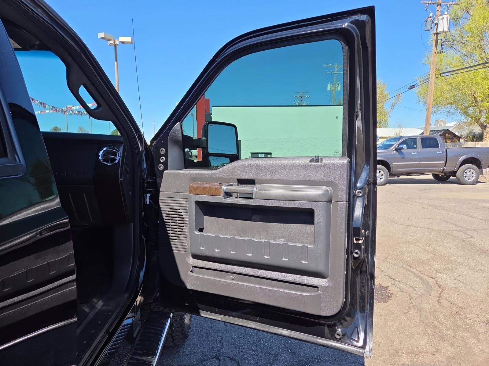 2016 Shadow Black Ford Super Duty F-350 DRW Platinum 4X4 Truck