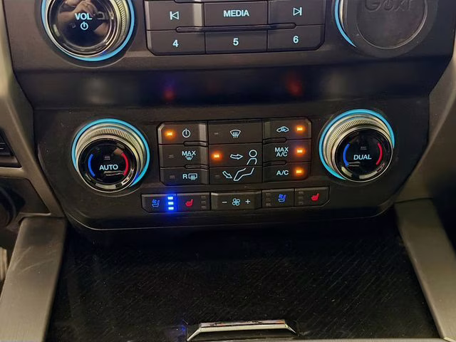 2021 Black Metallic Ford Super Duty F-450 DRW Platinum DRW 4X4 Truck