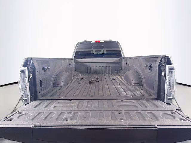 2021 Black Metallic Ford Super Duty F-450 DRW Platinum DRW 4X4 Truck