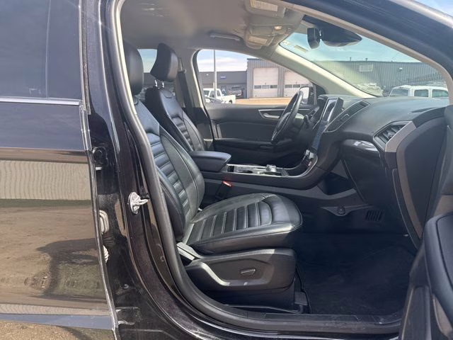 2024 Agate Black Metallic Ford Edge SEL AWD SUV