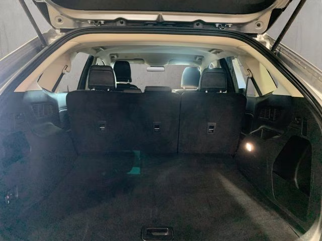 2024 Iconic Silver Metallic Ford Edge SEL AWD SUV