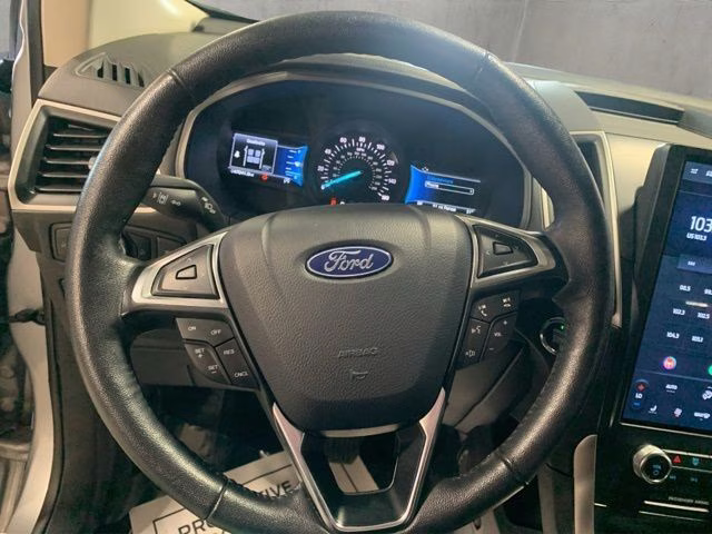 2024 Iconic Silver Metallic Ford Edge SEL AWD SUV