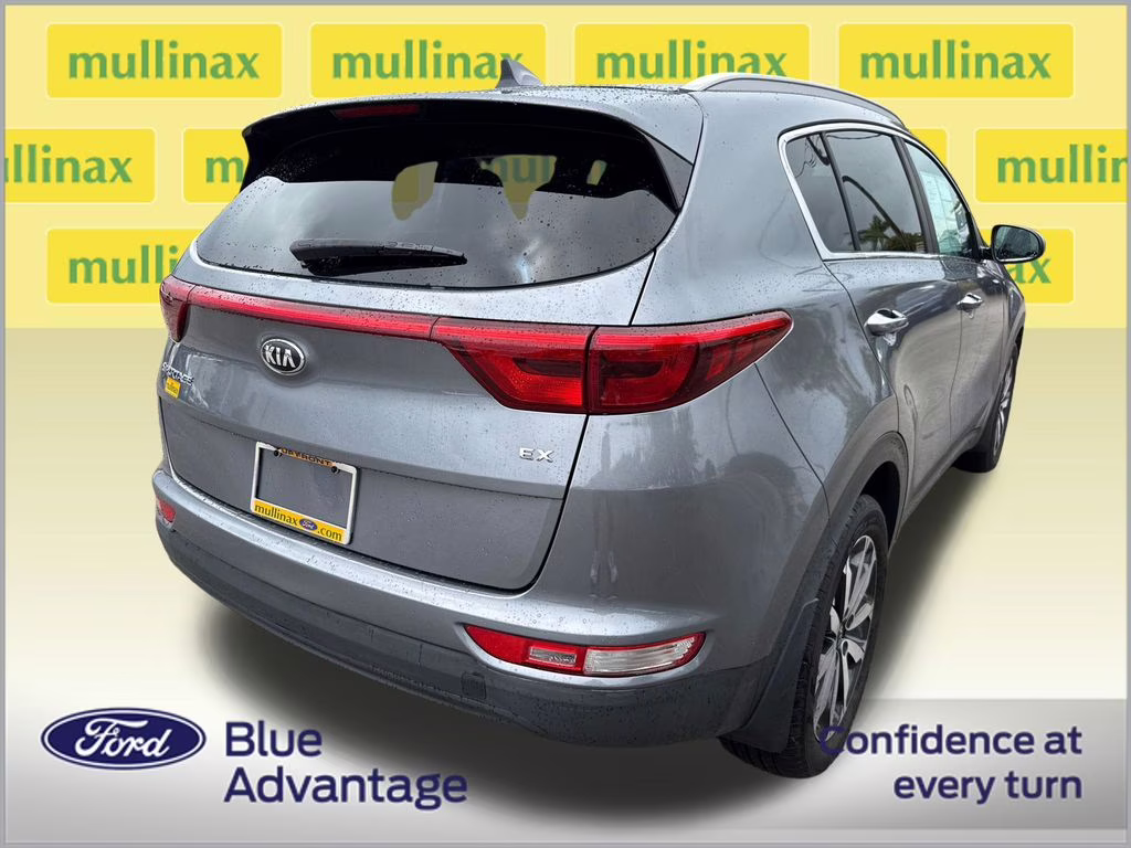 2017 Mineral Silver Kia Sportage EX FWD SUV