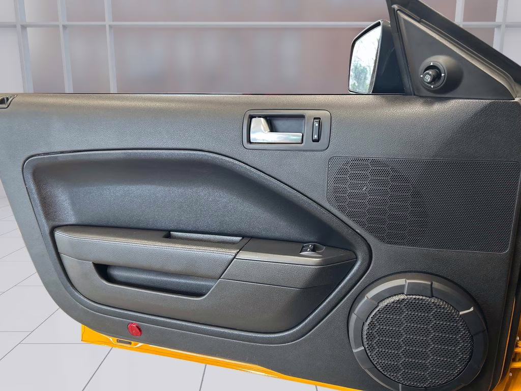 2007 Grabber Orange Clearcoat Metallic Ford Mustang Shelby GT500 RWD Coupe