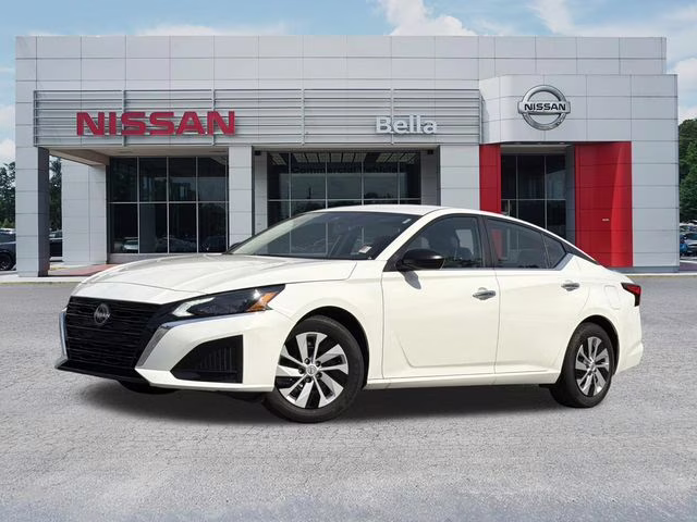 2025 Glacier White Nissan Altima 2.5 S FWD Sedan