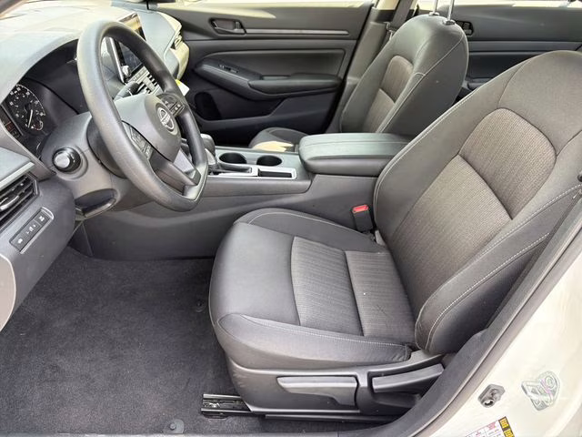 2025 Glacier White Nissan Altima 2.5 S FWD Sedan