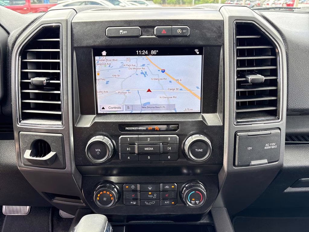 2019 Ruby Red Metallic Tinted Clearcoat Ford F-150 XLT RWD Truck