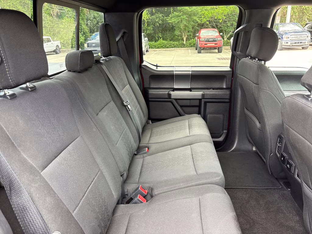 2019 Ruby Red Metallic Tinted Clearcoat Ford F-150 XLT RWD Truck