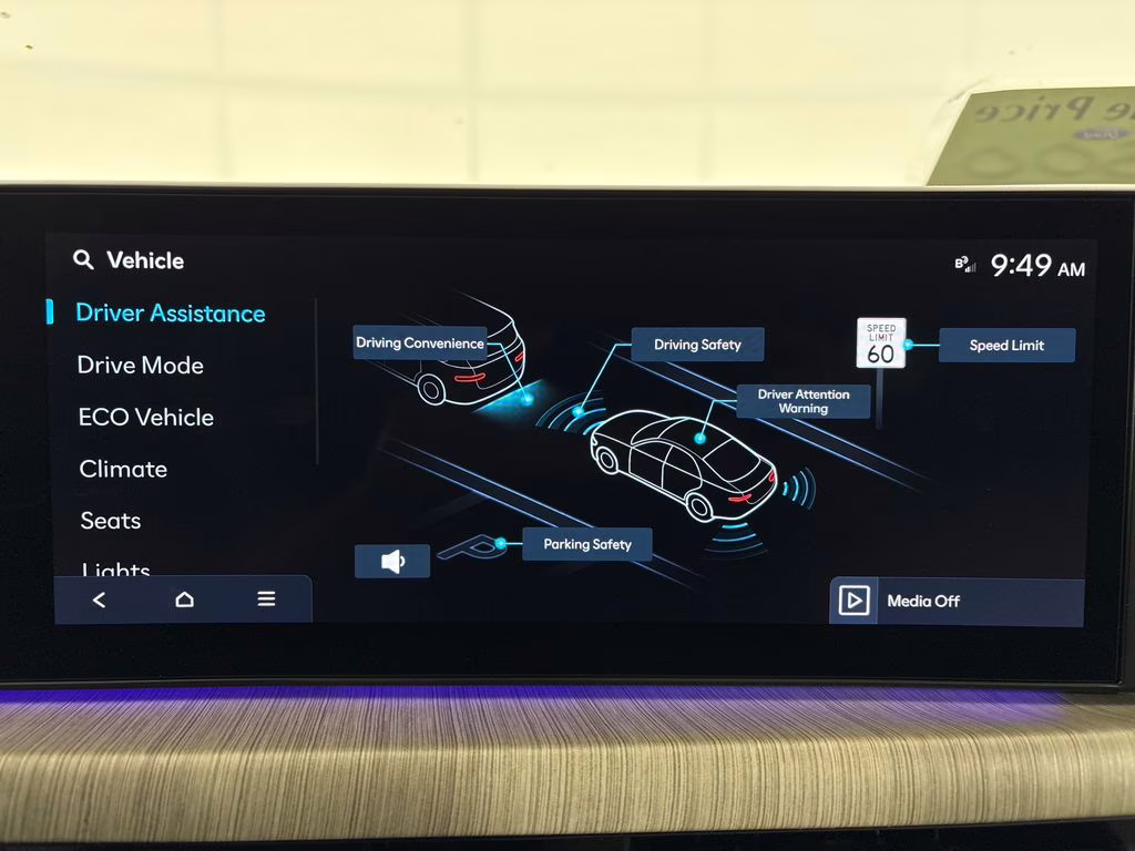 2024 Onyx Black Hyundai Sonata Hybrid Limited FWD Sedan