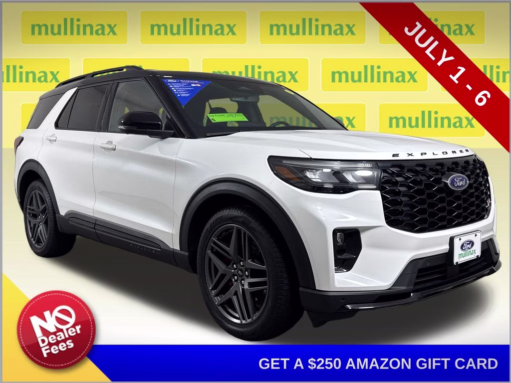2025 Star White Metallic Tri-Coat Ford Explorer ST 4X4 SUV