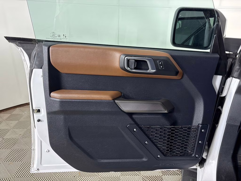 2023 Oxford White Ford Bronco Outer Banks 4X4 SUV