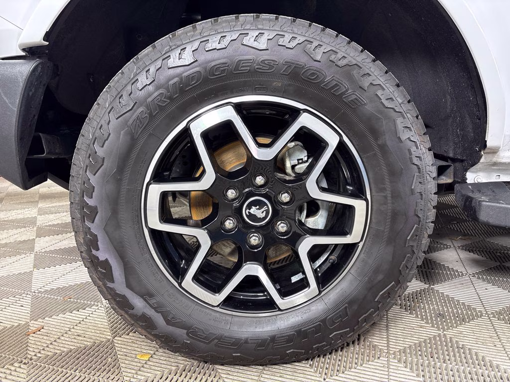 2023 Oxford White Ford Bronco Outer Banks 4X4 SUV