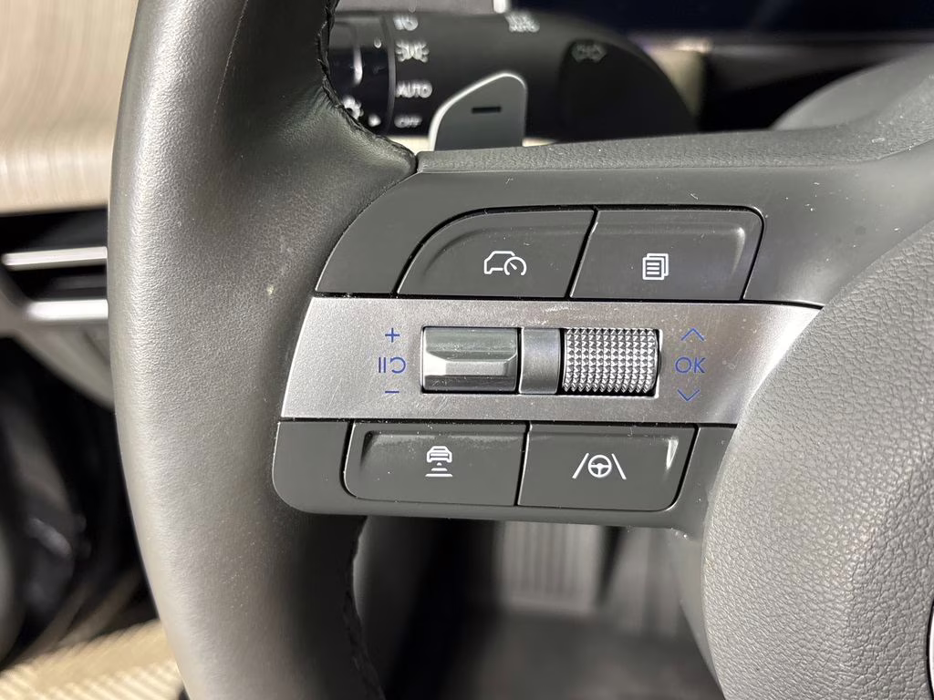 2024 Onyx Black Hyundai Sonata Hybrid Limited FWD Sedan