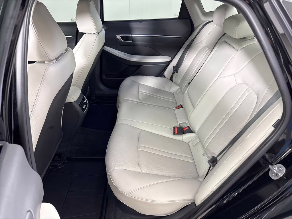 2024 Onyx Black Hyundai Sonata Hybrid Limited FWD Sedan