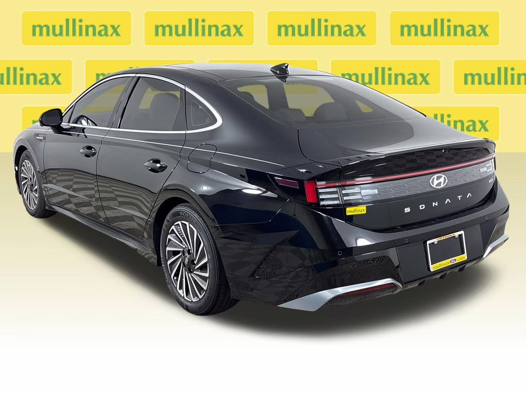 2024 Onyx Black Hyundai Sonata Hybrid Limited FWD Sedan