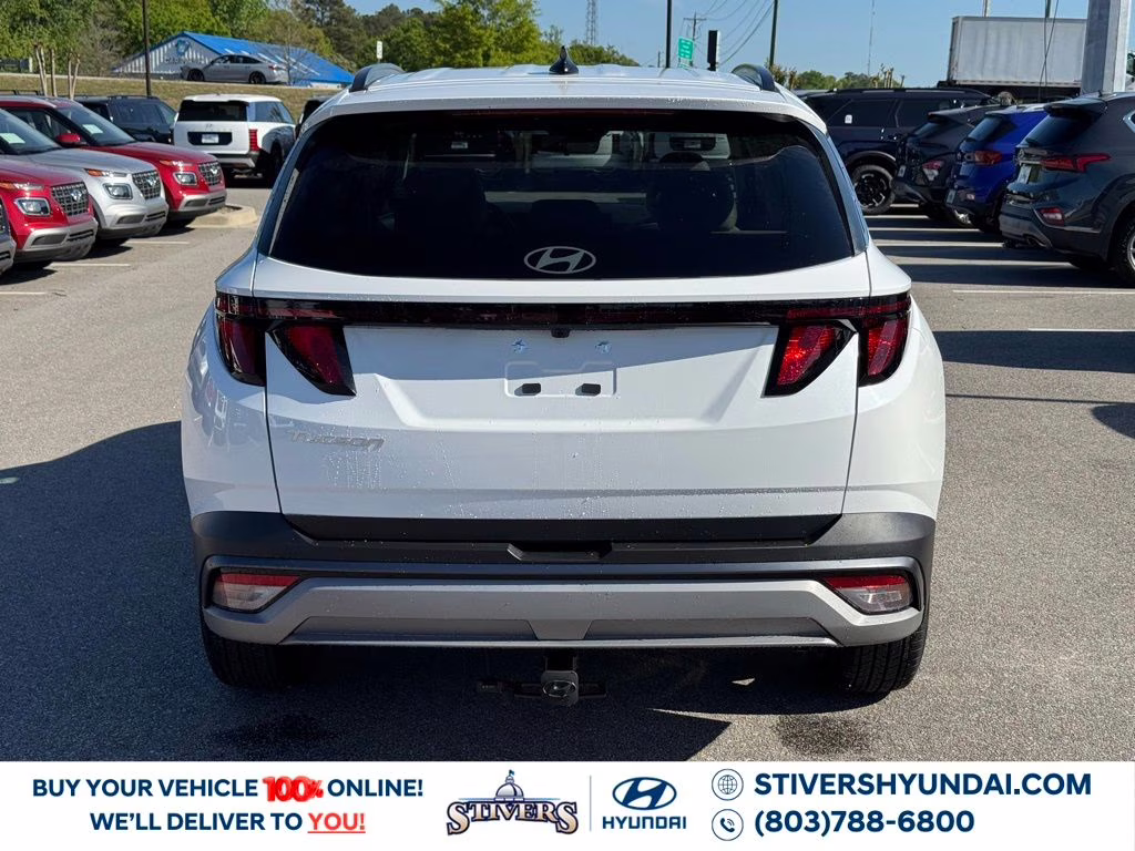 2026 White Pearl Hyundai Tucson SEL FWD SUV