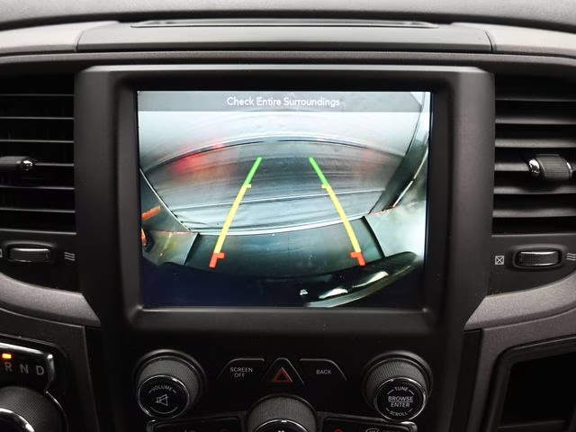 2019 Diamond Black Crystal Pearlcoat Ram 1500 Classic Express 4X4 Truck