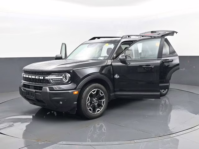 2025 Shadow Black Ford Bronco Sport Outer Banks 4X4 SUV