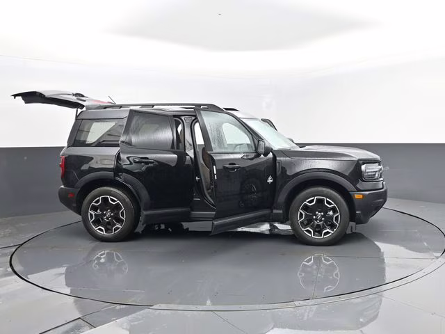 2025 Shadow Black Ford Bronco Sport Outer Banks 4X4 SUV