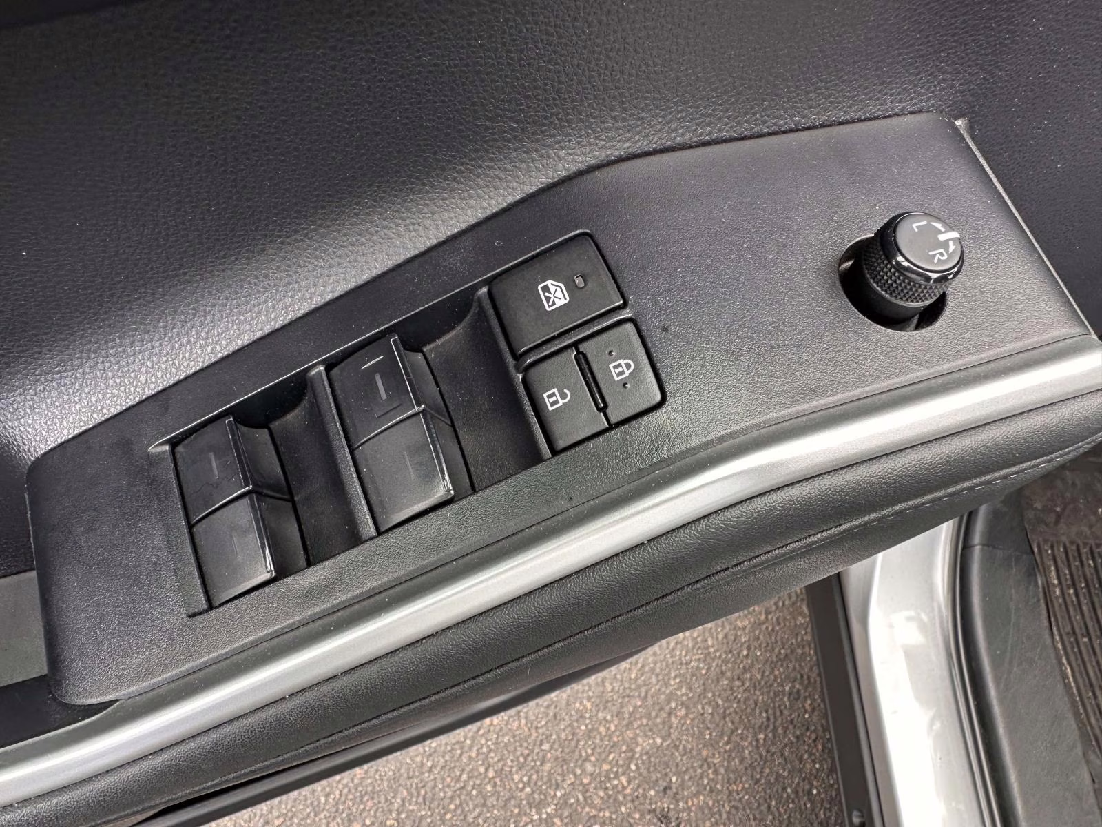 2023 Celestial Silver Metallic Toyota Highlander XSE AWD (Natl) AWD SUV