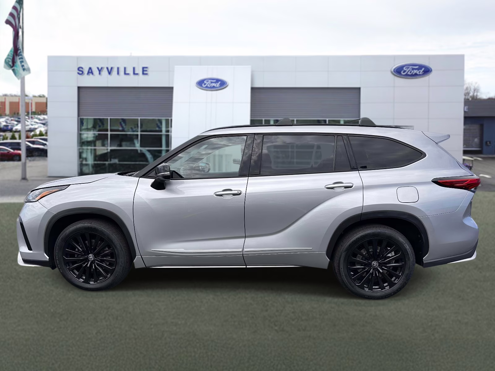 2023 Celestial Silver Metallic Toyota Highlander XSE AWD (Natl) AWD SUV