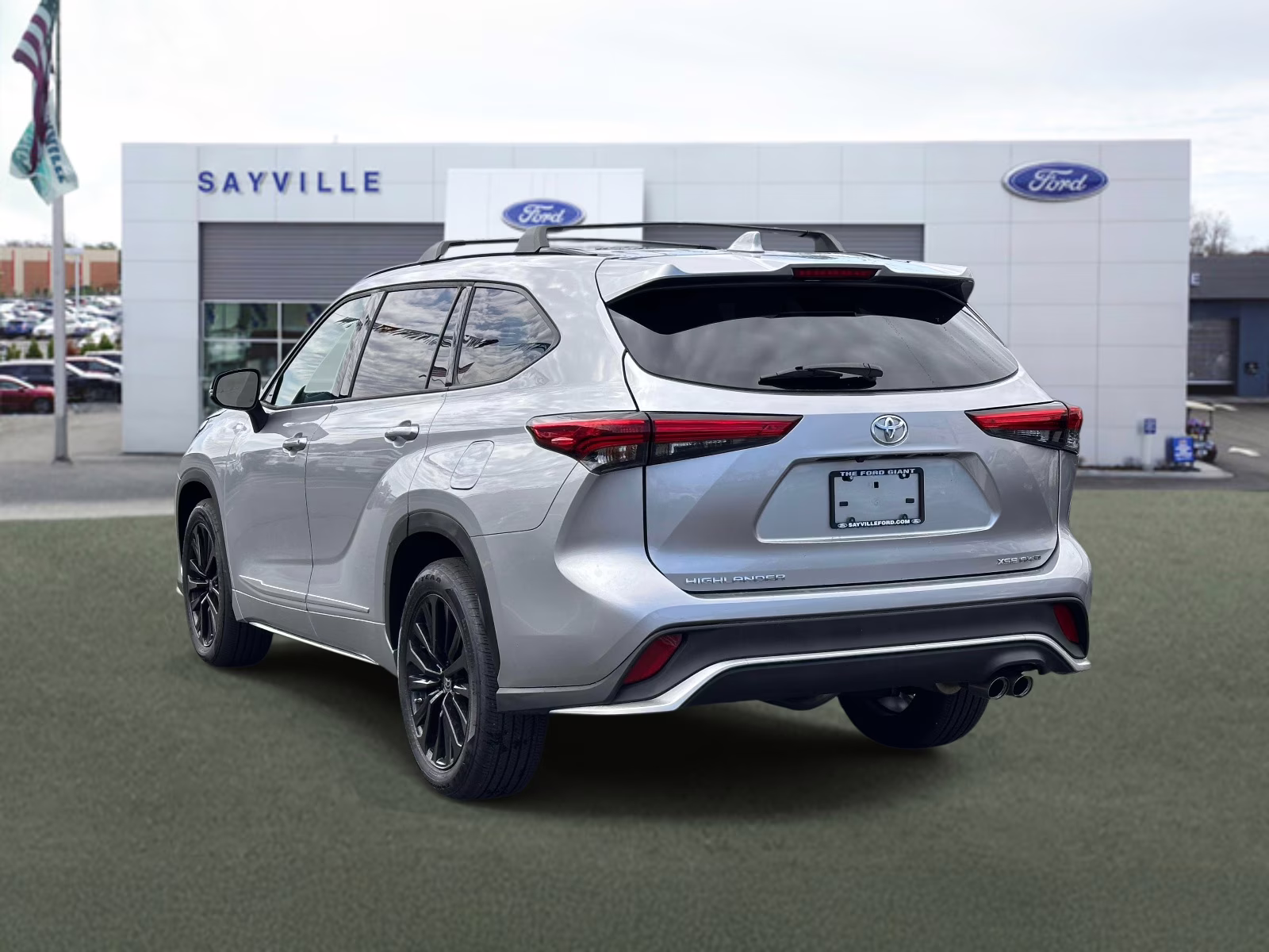 2023 Celestial Silver Metallic Toyota Highlander XSE AWD (Natl) AWD SUV