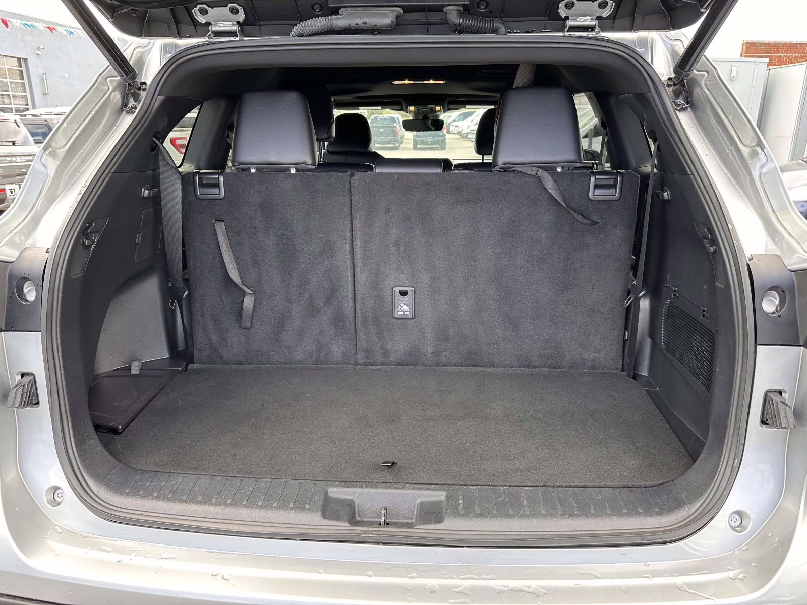 2023 Celestial Silver Metallic Toyota Highlander XSE AWD (Natl) AWD SUV