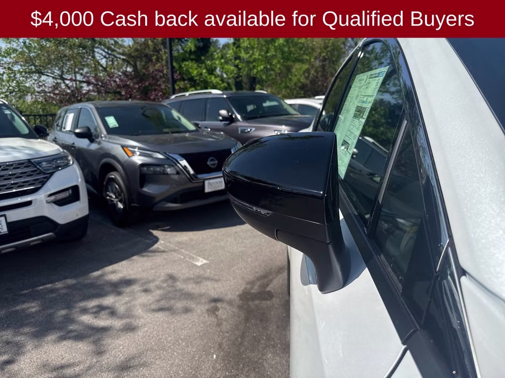 2026 Everest White Pearl Tricoat Nissan Murano SL AWD SUV