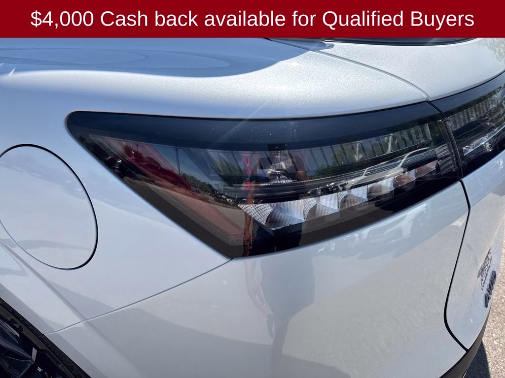 2026 Everest White Pearl Tricoat Nissan Murano SL AWD SUV