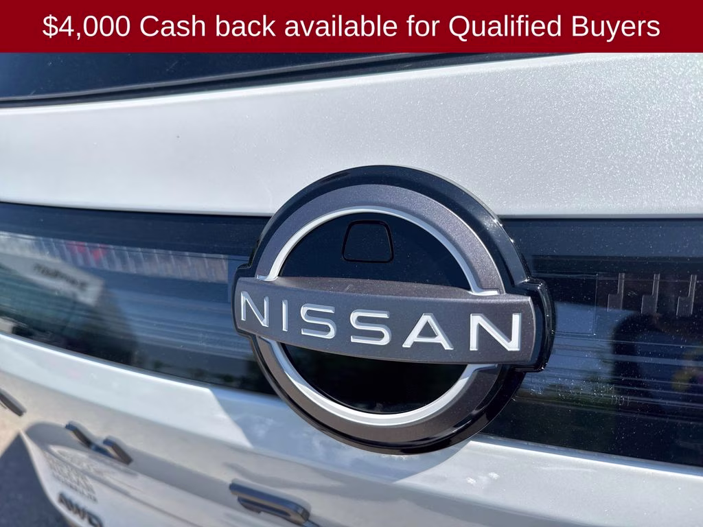 2026 Everest White Pearl Tricoat Nissan Murano SL AWD SUV