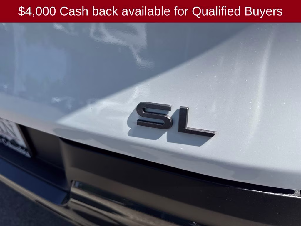 2026 Everest White Pearl Tricoat Nissan Murano SL AWD SUV