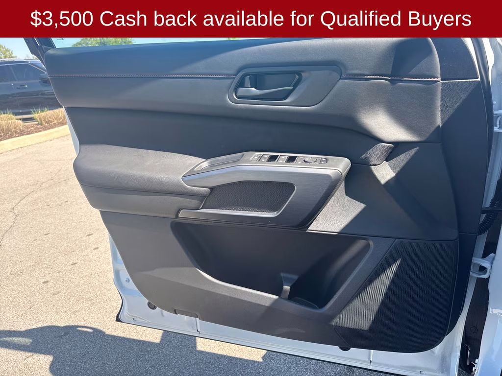 2026 Everest White Pearl Tricoat Nissan Pathfinder Rock Creek 4X4 SUV