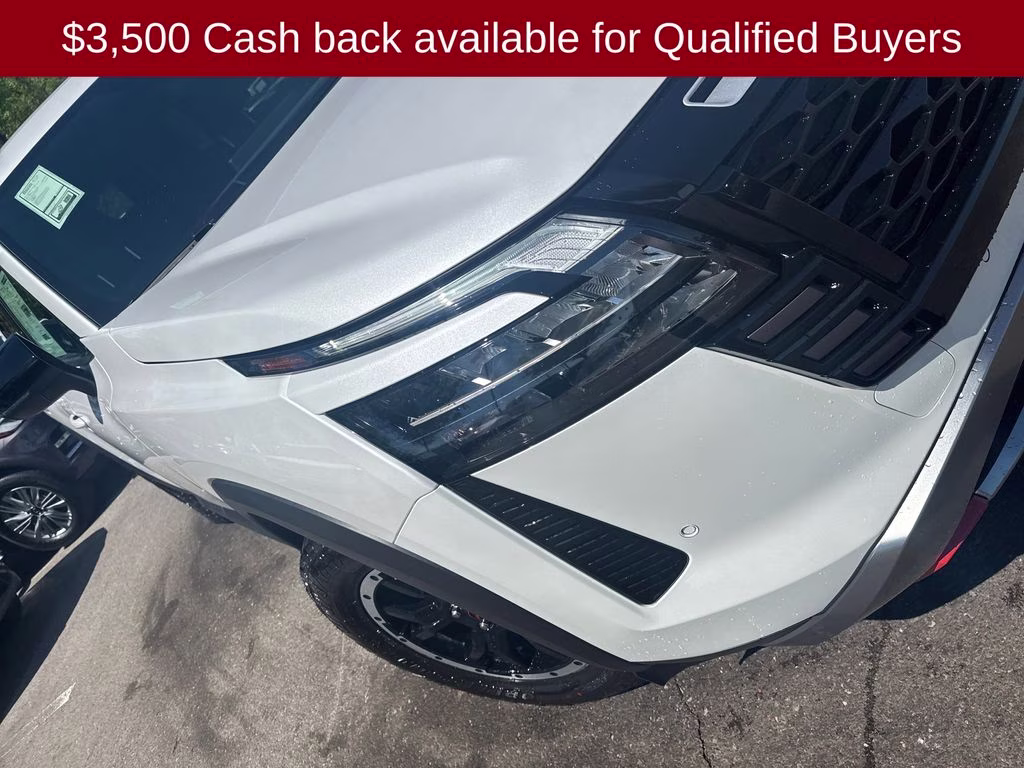 2026 Everest White Pearl Tricoat Nissan Pathfinder Rock Creek 4X4 SUV