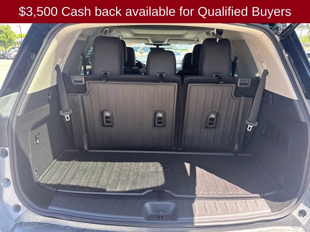 2026 Boulder Gray/Super Black Nissan Pathfinder Platinum 4X4 SUV