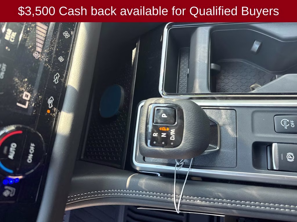 2026 Boulder Gray/Super Black Nissan Pathfinder Platinum 4X4 SUV