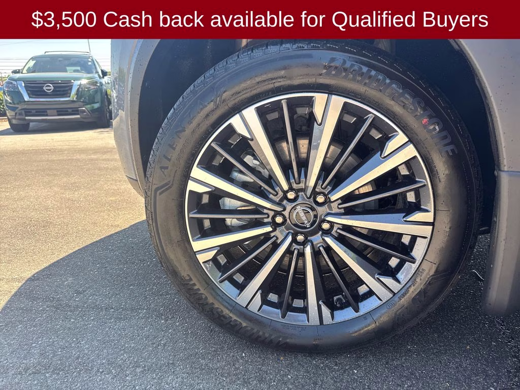 2026 Boulder Gray/Super Black Nissan Pathfinder Platinum 4X4 SUV