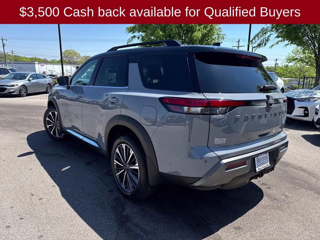 2026 Boulder Gray/Super Black Nissan Pathfinder Platinum 4X4 SUV