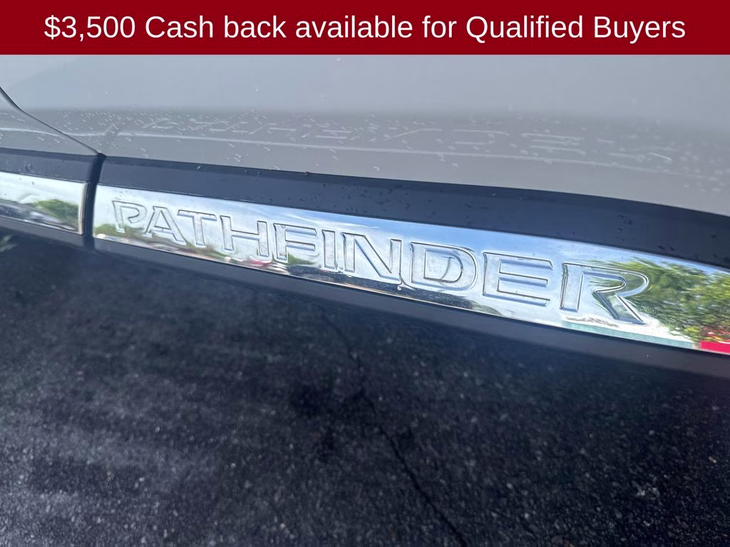 2026 Everest White Pearl Tricoat Nissan Pathfinder Platinum 4X4 SUV