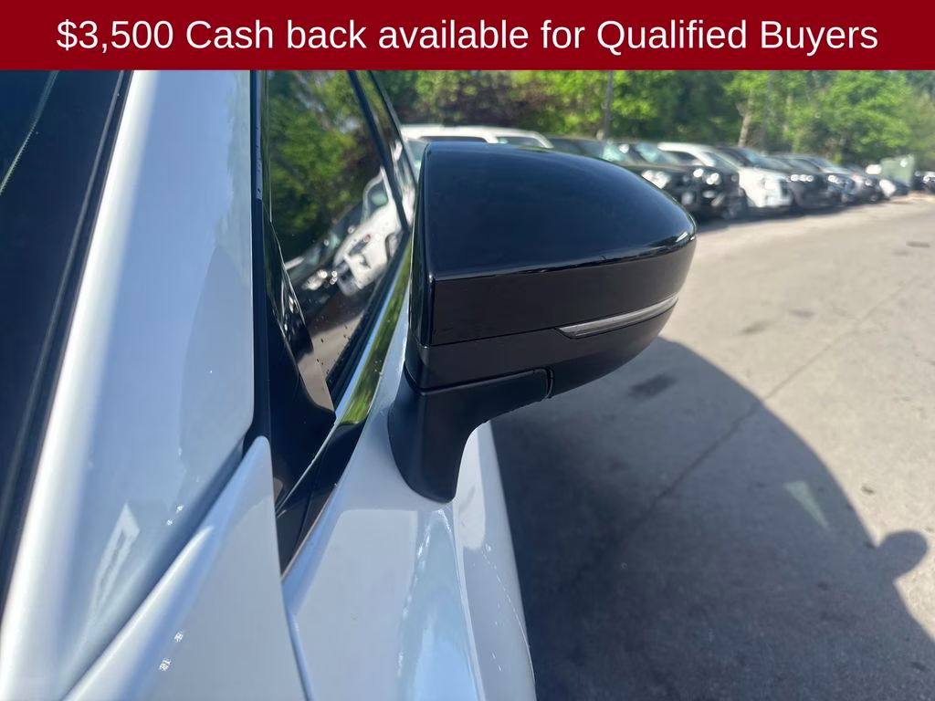 2026 Everest White Pearl Tricoat Nissan Pathfinder Platinum 4X4 SUV