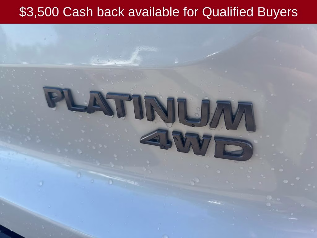2026 Everest White Pearl Tricoat Nissan Pathfinder Platinum 4X4 SUV